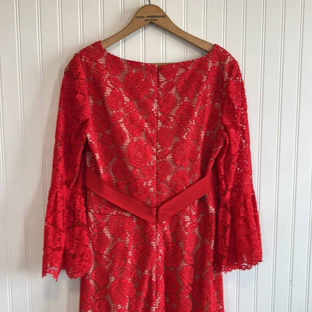 Theia‎ Scarlet Long Sleeve Lace Dress - Picture 8 of 13